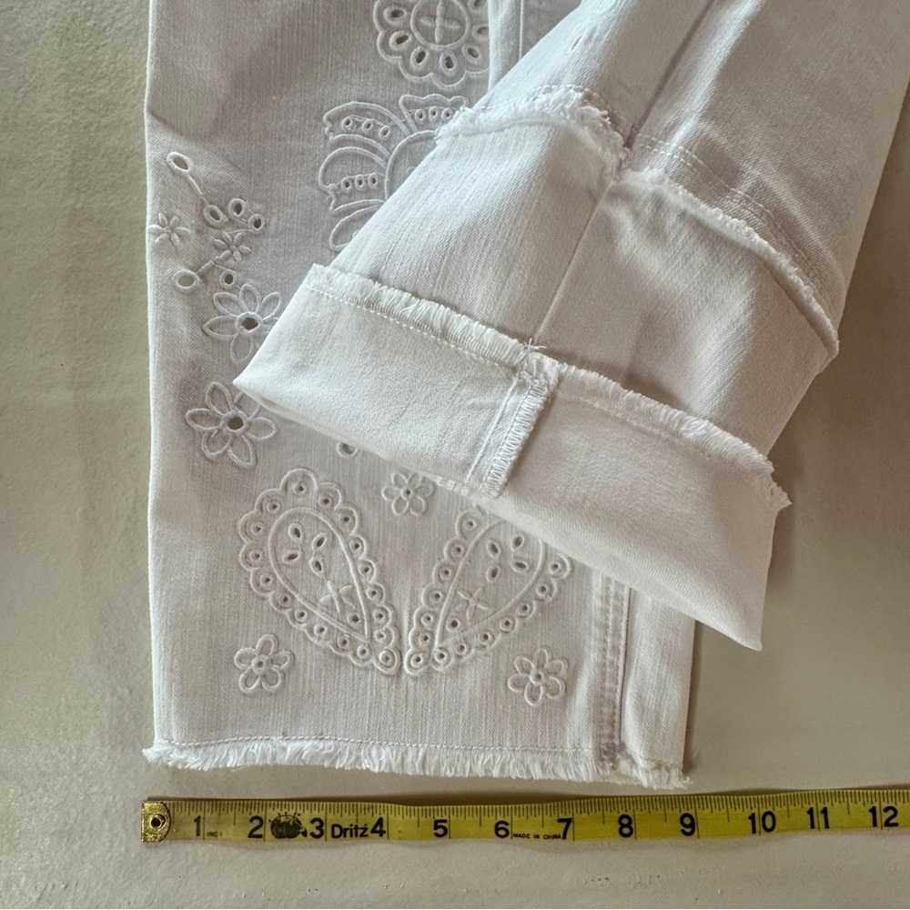 NWT TALBOTS PIECED EMBROIDERED WIDE LEG CROP JEANS WHITE (2P) - Picture 10 of 12